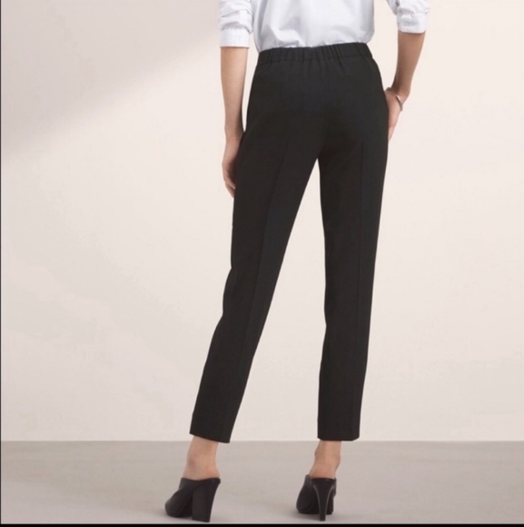 Babaton Cohen Black Pull on Crepe Ankle Crop Pants Size 14 Minimalist Casual - Picture 2 of 16